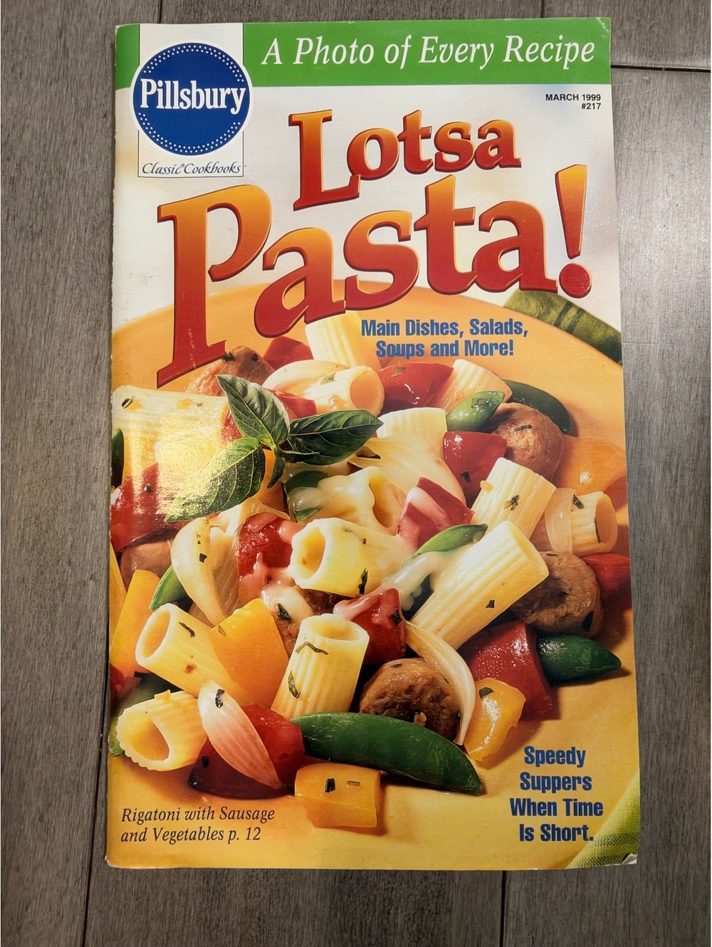 Pillsbury Lotsa Pasta! Cookbook March 1999 Edition